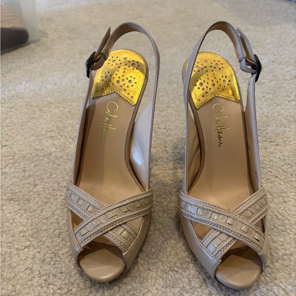 Cole haan nike air melinda sandal size 5 in putty